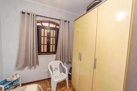 Casa à venda com 400m², 6 quartos e 4 vagasQuarto 2