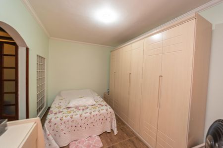 Casa à venda com 400m², 6 quartos e 4 vagasQuarto 5