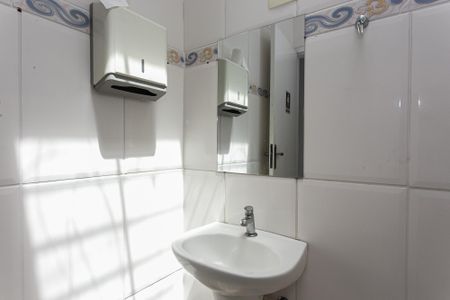 Casa para alugar com 100m², 3 quartos e 1 vaga Casa para alugar com 100m², 3 quartos e 1 vagaBanheiro da Suíte 2