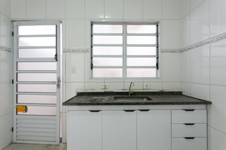 Casa para alugar com 100m², 3 quartos e 1 vaga Casa para alugar com 100m², 3 quartos e 1 vagaCozinha