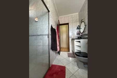 Casa à venda com 210m², 3 quartos e 6 vagas