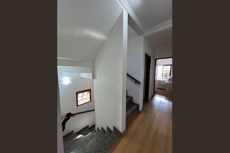 Casa à venda com 210m², 3 quartos e 6 vagas