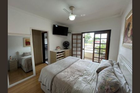 Casa à venda com 210m², 3 quartos e 6 vagas