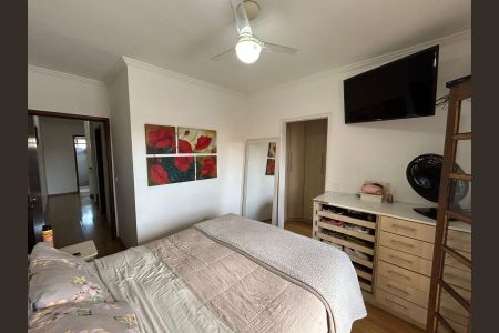 Casa à venda com 210m², 3 quartos e 6 vagas