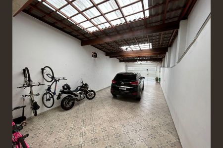 Casa à venda com 210m², 3 quartos e 6 vagas