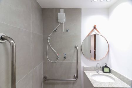 Studio para alugar com 28m², 1 quarto e sem vaga Studio para alugar com 28m², 1 quarto e sem vagaBanheiro