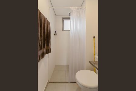 Banheiro de apartamento para alugar com 1 quarto, 28m² em Liberdade, São Paulo