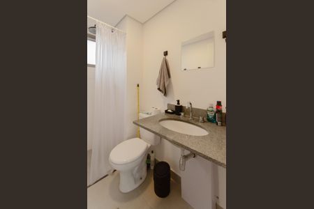 Banheiro de apartamento para alugar com 1 quarto, 28m² em Liberdade, São Paulo