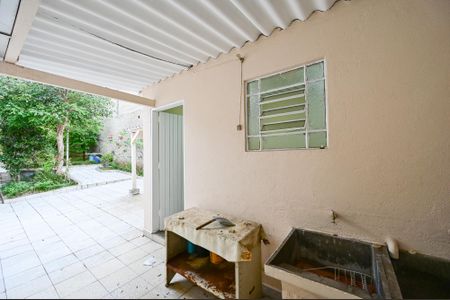 Casa para alugar com 150m², 3 quartos e 1 vaga Casa para alugar com 150m², 3 quartos e 1 vagaLavanderia