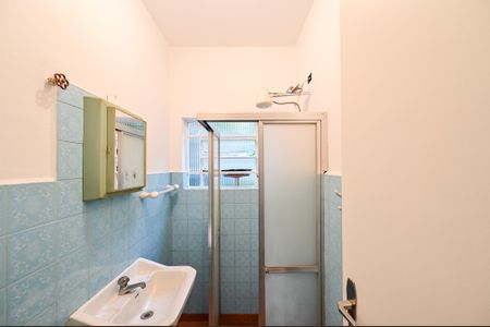 Casa para alugar com 150m², 3 quartos e 1 vaga Casa para alugar com 150m², 3 quartos e 1 vagaBanheiro Social 1