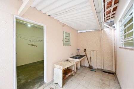 Casa para alugar com 150m², 3 quartos e 1 vaga Casa para alugar com 150m², 3 quartos e 1 vagaLavanderia