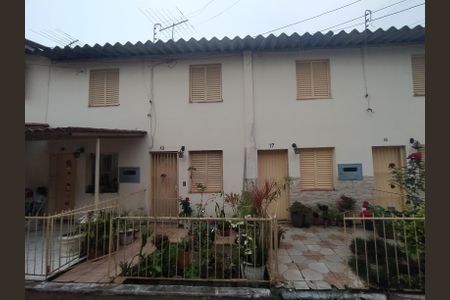 Casa de condomínio à venda com 50m², 2 quartos e sem vaga Casa de condomínio à venda com 50m², 2 quartos e sem vagaFachada