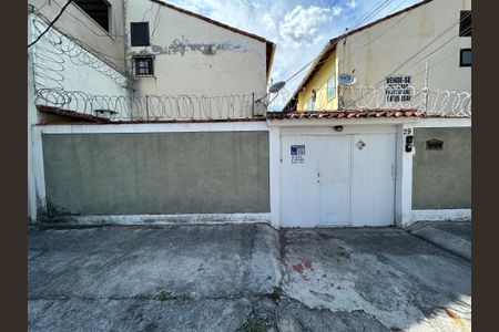 Casa à venda com 55m², 2 quartos e sem vagaFachada + plaquinha