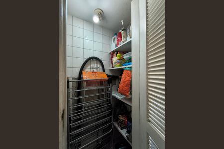 Apartamento para alugar com 69m², 2 quartos e 1 vagaDespensa 