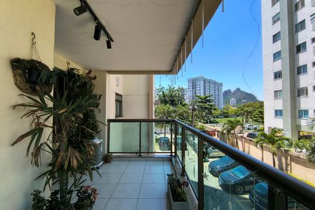 Apartamento para alugar com 69m², 2 quartos e 1 vagaVaranda