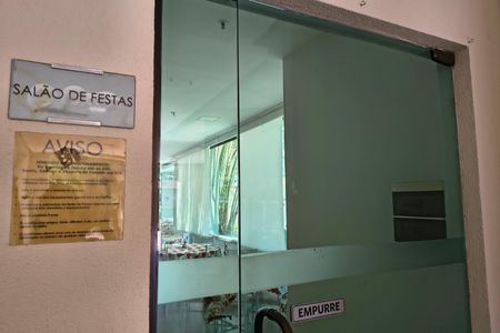 Apartamento para alugar com 69m², 2 quartos e 1 vagaÁrea comum - Salão de festas