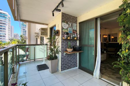 Apartamento para alugar com 69m², 2 quartos e 1 vagaVaranda