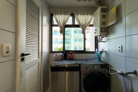 Apartamento para alugar com 69m², 2 quartos e 1 vagaÁrea de Serviço