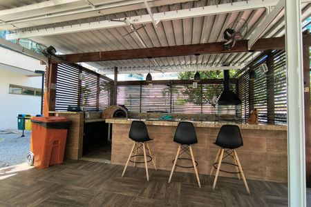 Apartamento para alugar com 69m², 2 quartos e 1 vagaÁrea comum - Churrasqueira