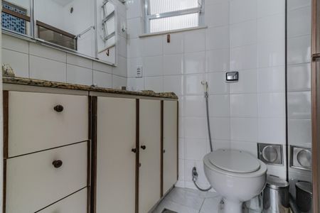 Banheiro da Suíte de apartamento para alugar com 1 quarto, 40m² em Copacabana, Rio de Janeiro