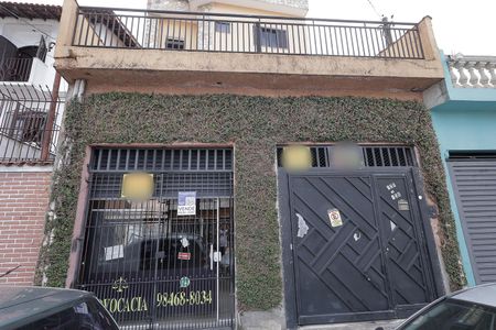 Casa à venda com 178m², 3 quartos e 2 vagasFachada