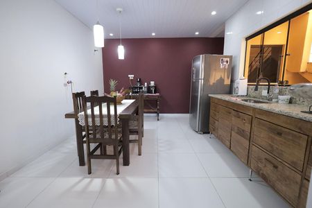 Cozinha de casa à venda com 3 quartos, 178m² em Jardim Guarará, Santo André