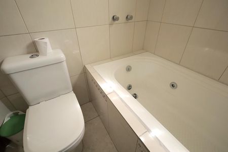 Casa à venda com 178m², 3 quartos e 2 vagasBanheiro Quarto Suíte 2