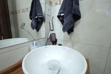 Casa à venda com 178m², 3 quartos e 2 vagasBanheiro Quarto Suíte 1