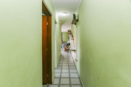 Casa à venda com 176m², 5 quartos e 3 vagasCorredor