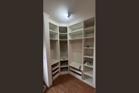 Apartamento para alugar com 96m², 3 quartos e 1 vagaSuite - Closet