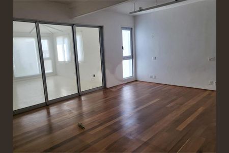 Casa à venda com 3 quartos, 345m² em Água Branca, São Paulo