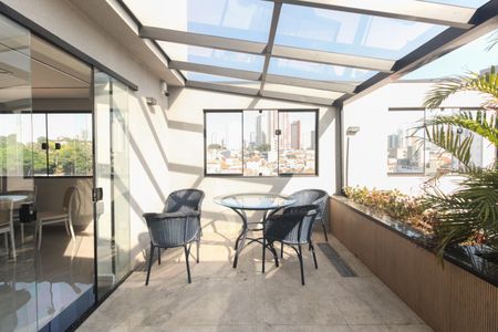 Apartamento à venda com 40m², 2 quartos e 1 vagaCondomínio - Salão de Festas e Churrasqueira 