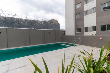Apartamento à venda com 38m², 2 quartos e sem vagaÁrea comum - Piscina