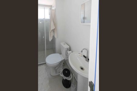 Apartamento à venda com 38m², 2 quartos e sem vaga Apartamento à venda com 38m², 2 quartos e sem vagaBanheiro Social