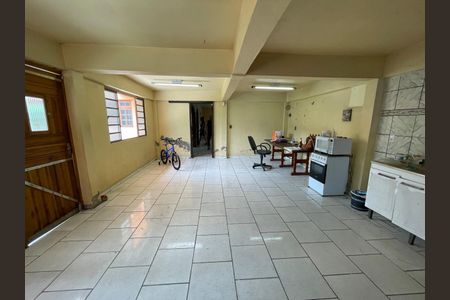 Casa para alugar com 300m², 3 quartos e 2 vagasÁrea comum - Churrasqueira