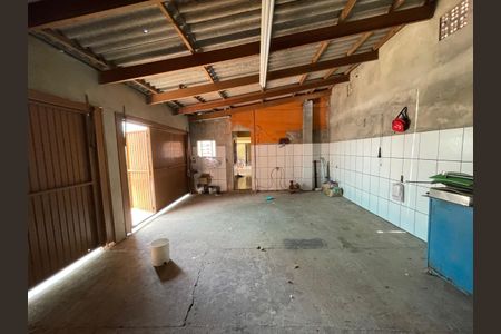 Casa para alugar com 300m², 3 quartos e 2 vagasGaragem