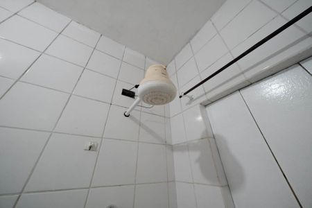 Banheiro de casa para alugar com 1 quarto, 40m² em Jardim Santo Antonio, São Paulo