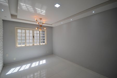 Sala de casa para alugar com 2 quartos, 105m² em Bairro das Graças, Belford Roxo