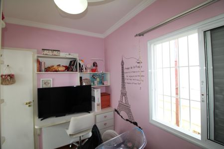 Casa à venda com 373m², 6 quartos e 4 vagasQuarto 2