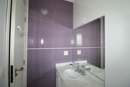 Casa à venda com 373m², 6 quartos e 4 vagasBanheiro