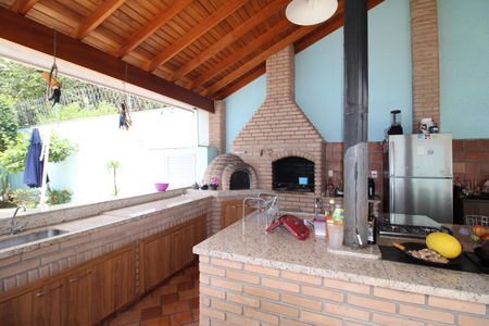 Casa à venda com 373m², 6 quartos e 4 vagasÁrea Comum