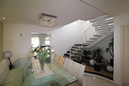 Casa à venda com 373m², 6 quartos e 4 vagasSala de Jantar