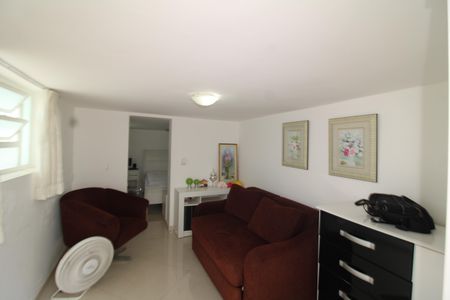 Casa à venda com 373m², 6 quartos e 4 vagasÁrea Comum - Sala