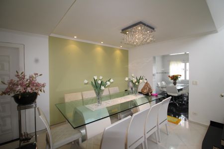 Casa à venda com 373m², 6 quartos e 4 vagasSala de Jantar