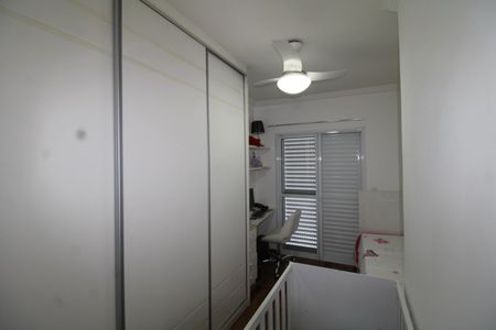 Casa à venda com 373m², 6 quartos e 4 vagasQuarto 3