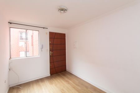 Sala de apartamento para alugar com 2 quartos, 47m² em Conjunto Residencial José Bonifácio, São Paulo