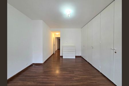 Apartamento para alugar com 152m², 3 quartos e 3 vagasSuíte