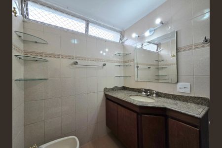 Apartamento para alugar com 152m², 3 quartos e 3 vagasBanheiro da Suíte