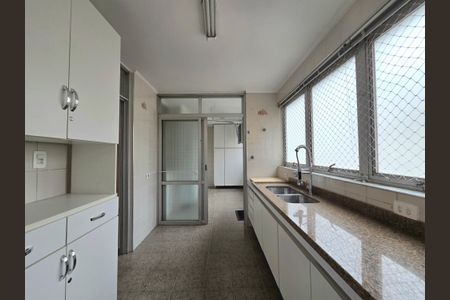 Apartamento para alugar com 152m², 3 quartos e 3 vagasCozinha