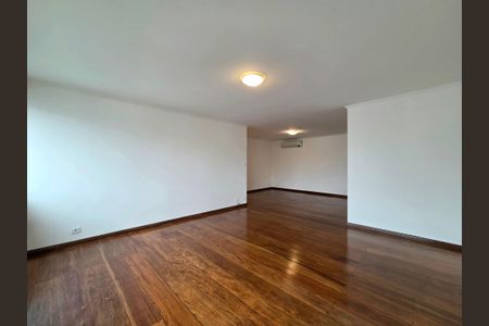 Apartamento para alugar com 152m², 3 quartos e 3 vagasSala